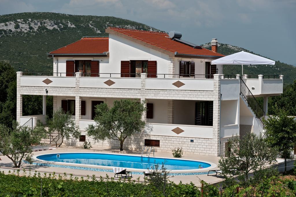 Villa Vinea Prapatnica Exterior photo
