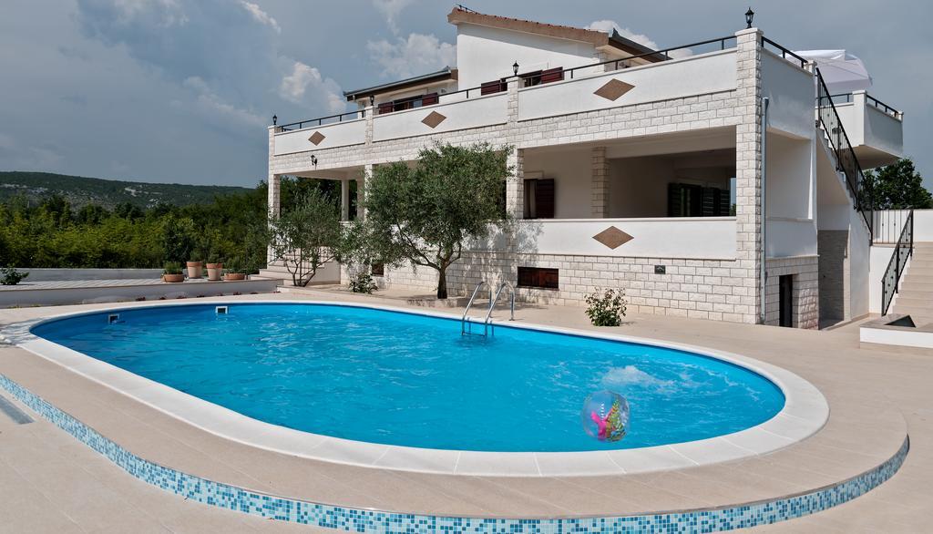 Villa Vinea Prapatnica Exterior photo